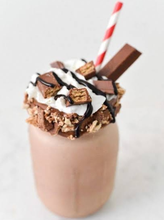 Yummy KitKat Milk shake